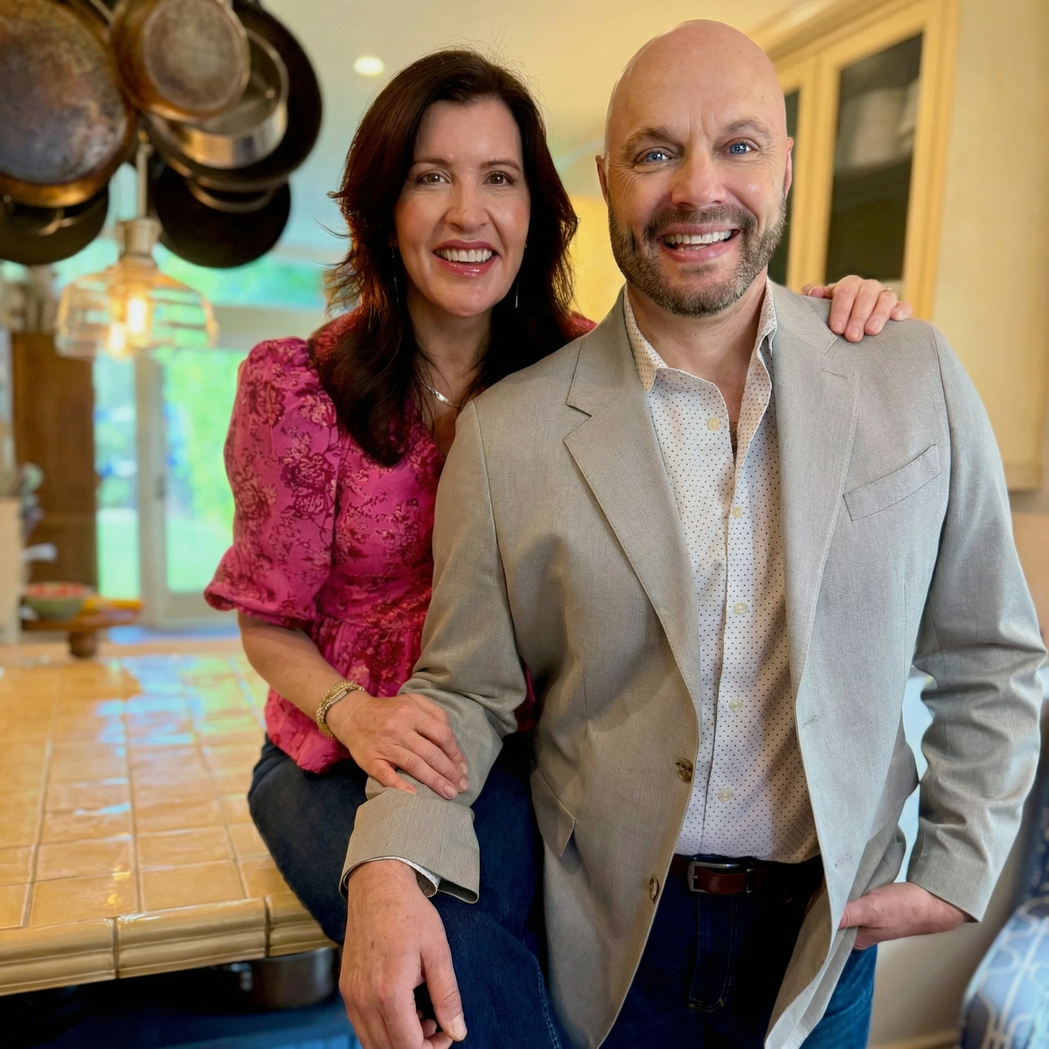 413-erik-and-jenna-in-kitchen-17718742914808.jpg